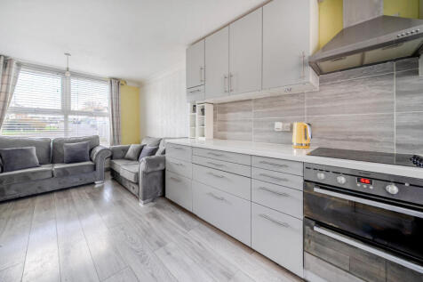 1382133-11-6939a6...