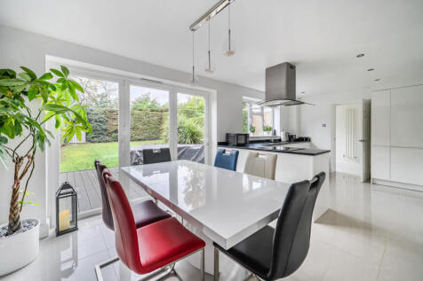 1382843-10-691c57...