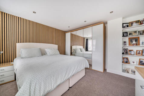 1382843-2-691c570...