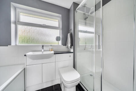 1382843-6-691c573...