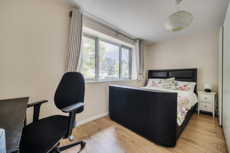 1361685-12-68ee1a...