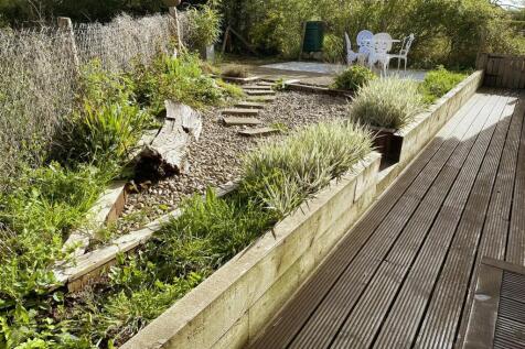 08 Garden.jpg