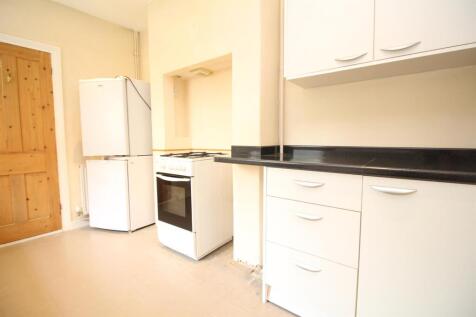 122 Christchurch Road Kitchen1.JPG