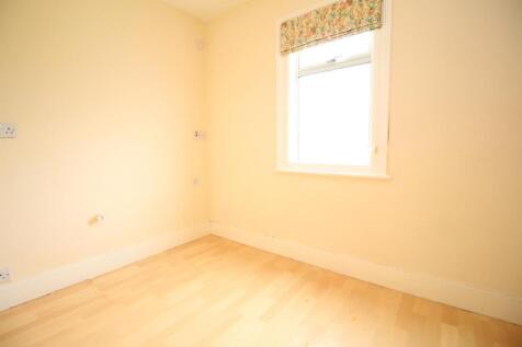 122 Christchurch Road Third Bedroom.JPG