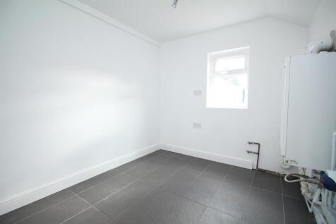 37 Upper Denmark Road Utility Room.JPG