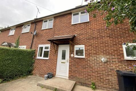 3 Meadowbrook Rd front.jpg