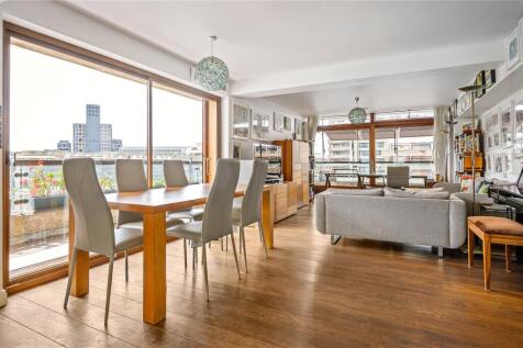 Kitchen/Reception