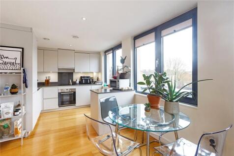 Reception/Kitchen