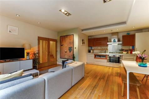 Reception/Kitchen