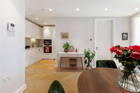 Reception/Kitchen