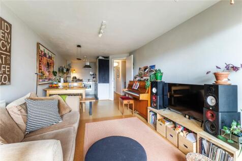 Reception/Kitchen