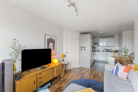 Reception/Kitchen
