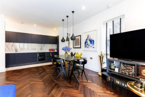 Reception/Kitchen