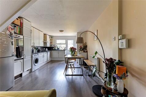 Reception/Kitchen