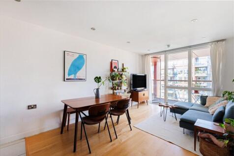 Reception/Kitchen