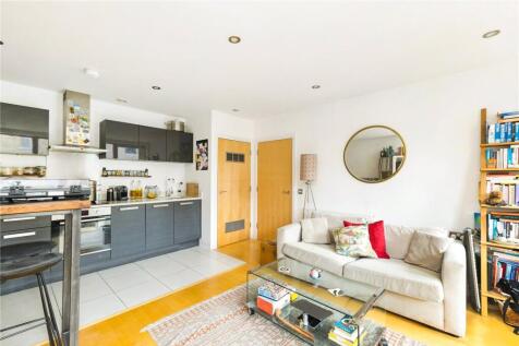 Reception/Kitchen