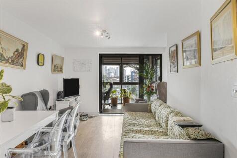 Reception/Kitchen