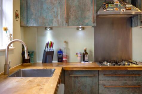 Reception/Kitchen