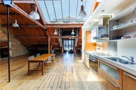 Reception/Kitchen