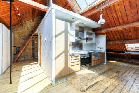 Reception/Kitchen