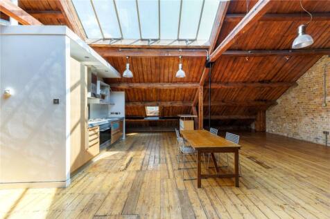 Reception/Kitchen