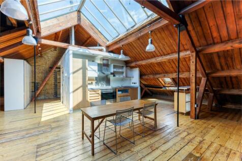 Reception/Kitchen
