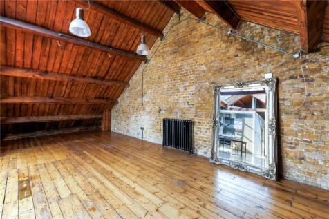 Reception/Kitchen