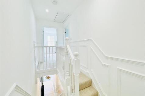 Hallway.jpeg