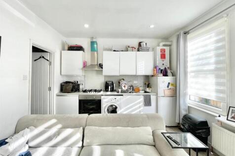 Open plan Kitchen.jpeg