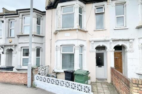 WhatsApp Image 2025-09-18 at 14.06.21 (1).jpeg