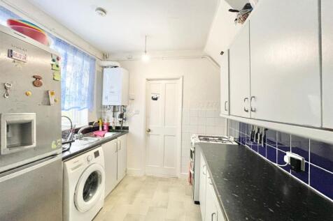 WhatsApp Image 2025-09-18 at 14.06.22 (2).jpeg