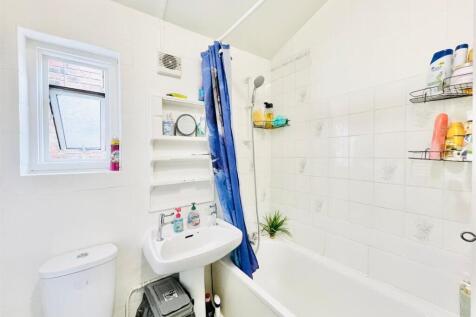 WhatsApp Image 2025-09-18 at 14.06.21 (2).jpeg