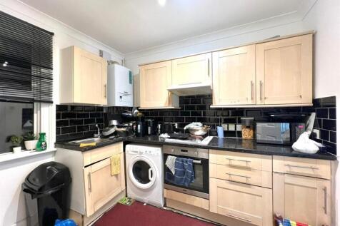 WhatsApp Image 2025-11-27 at 18.02.54 (3).jpeg