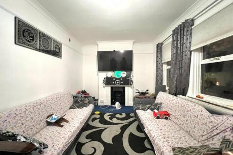 WhatsApp Image 2025-11-27 at 18.02.54.jpeg