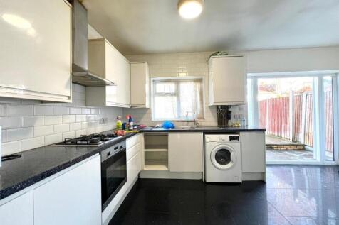 WhatsApp Image 2025-12-04 at 14.49.37 (3).jpeg