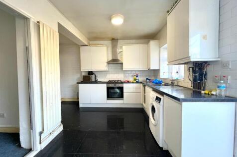 WhatsApp Image 2025-12-04 at 14.49.38.jpeg