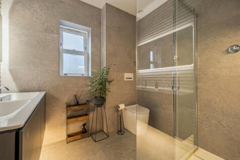 1383590-70-692489...