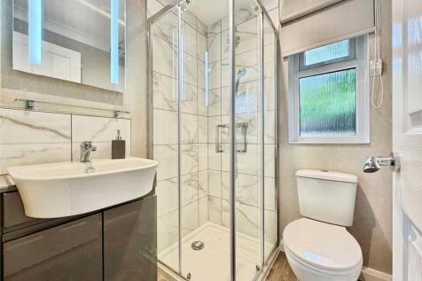 Master En-Suite