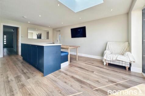 Kitchen Family Room