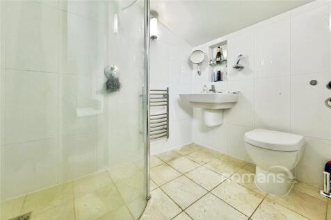 Master En-Suite