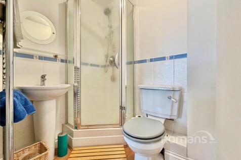 Master En-Suite