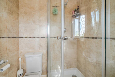 Master En-Suite