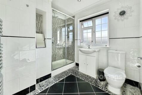 Master En-Suite