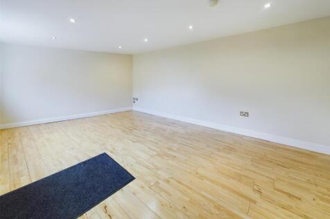 CAM03789G0-PR0012-ST