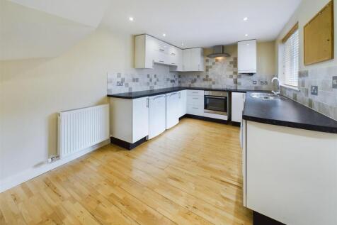 CAM03789G0-PR0012-ST