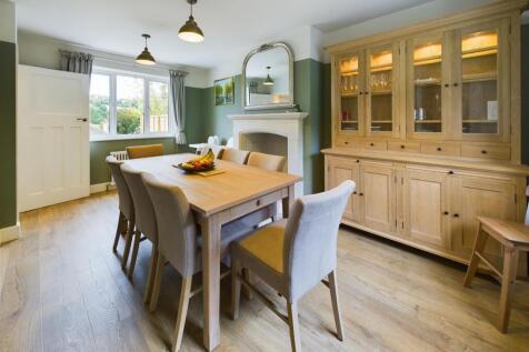 CAM03789G0-PR0037-ST