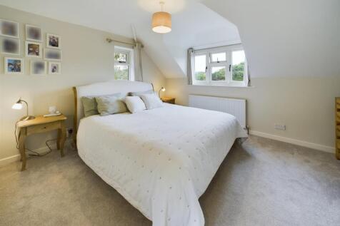 CAM03789G0-PR0037-ST