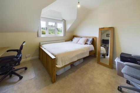 CAM03789G0-PR0037-ST