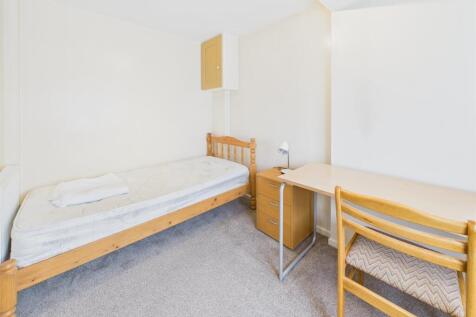 CAM03789G0-PR0079-ST