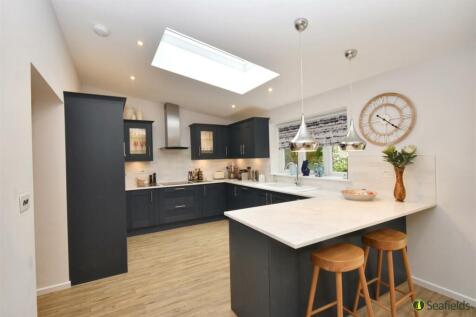 Kitchen/Breakfast Area